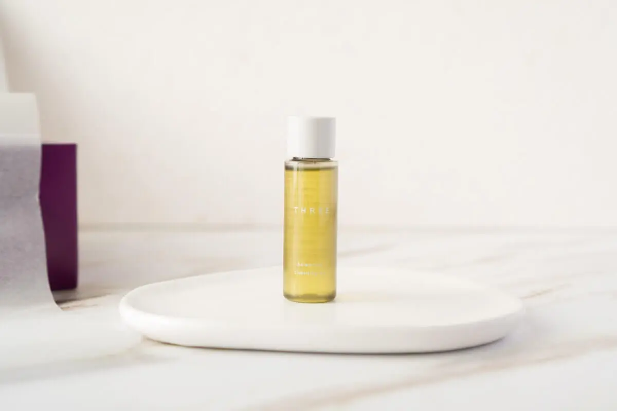 THREE クレンジングオイル ミニボトル 10ml