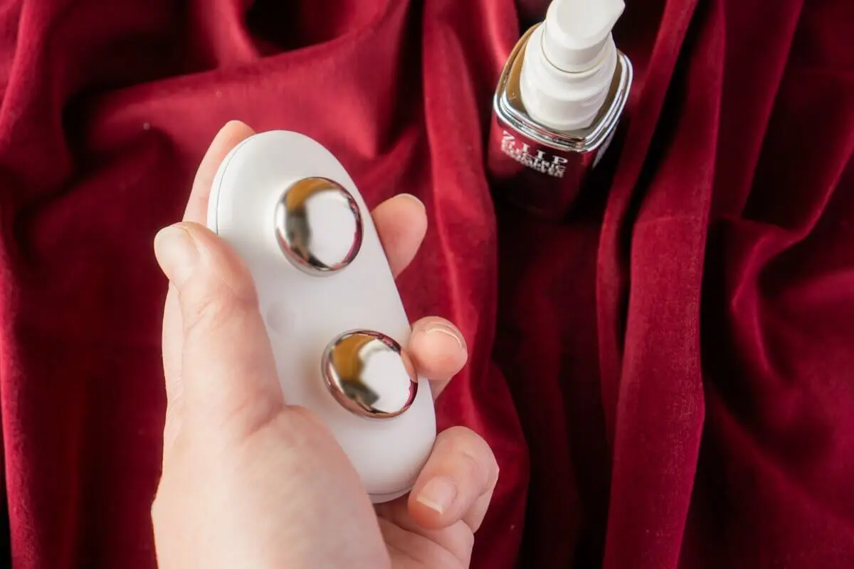 ZIIP HALO フェイシャルトーニングデバイス