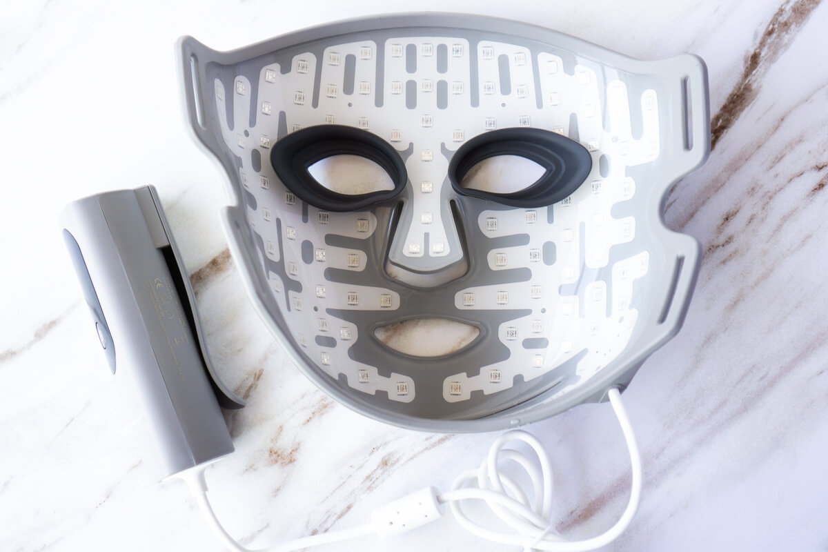 【新品】CURRENTBODY SKIN LEDマルチライトマスク　セラム付き！ Currentbody Skin LED マルチライトマスク｜6つのLED の波長